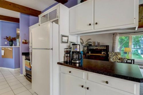 6621 Wisconsin Ave, Milwaukee WI 53213-3914 exterior