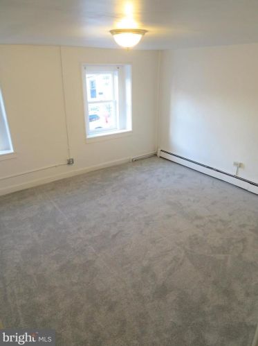 123 Levering St, Philadelphia PA 19127-1403 exterior