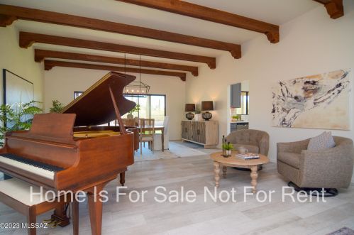 5690 Placita Amanecer, Tucson AZ  85718-4002 exterior