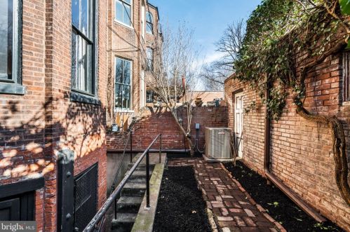 2322 Delancey Pl, Philadelphia PA 19103-6407 exterior