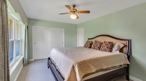 4038 Shorecrest Dr, Orlando FL 32817-1255 exterior