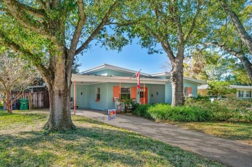 4602 Bay Villa Ave, Tampa, FL 33611-1104