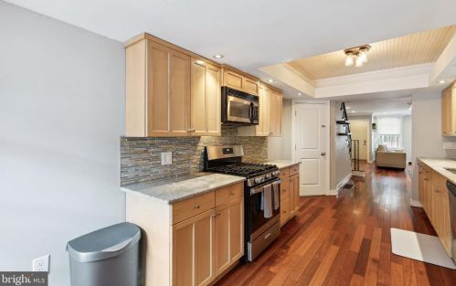 208 Mckean St, Philadelphia PA 19148-2646 exterior