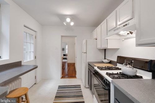 335 Manton St, Philadelphia PA 19146-3811 exterior