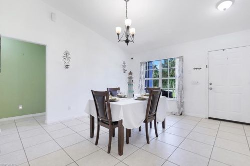 4280 18 Ave, Naples FL 34120-6309 exterior