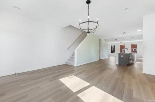 2867 Indiana Ave, Saint Louis MO 63118-2506 exterior