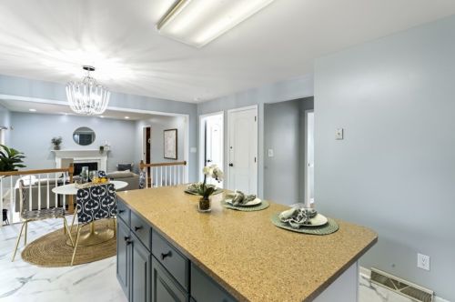 19 Rosemont Ave, Pittsburgh PA 15228-2434 exterior