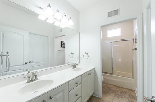 48 Mallard Dr, Pittsburgh PA 15238-1131 exterior