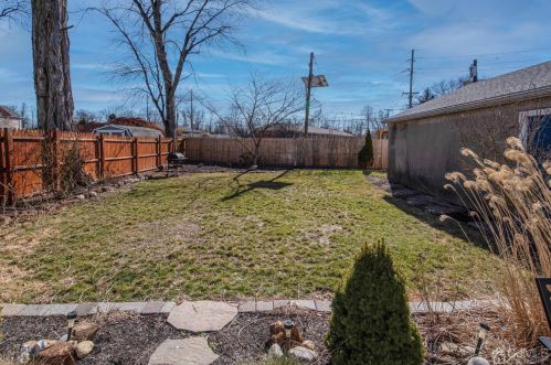 535 Front St, Green Brook NJ  08812-1009 exterior