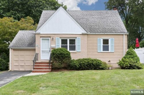 61 Birch Rd, Dumont NJ 07628-2010 exterior