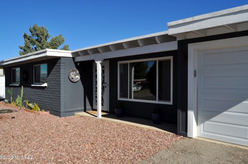 3231 Champlain Ave, Tucson AZ  85730-1942 exterior