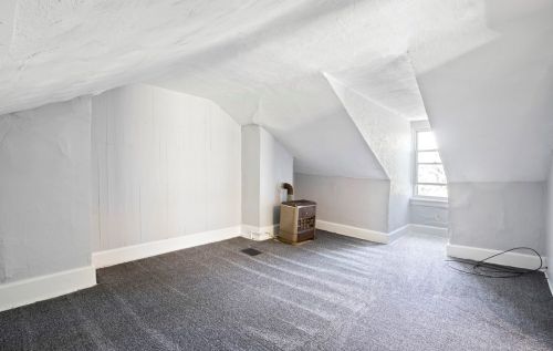 1313 Lowrie St, Pittsburgh PA  15212-4325 exterior