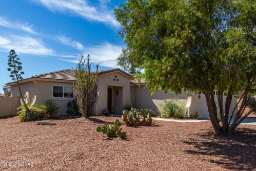 3686 Canter Rd, Tucson, AZ 85739-8316