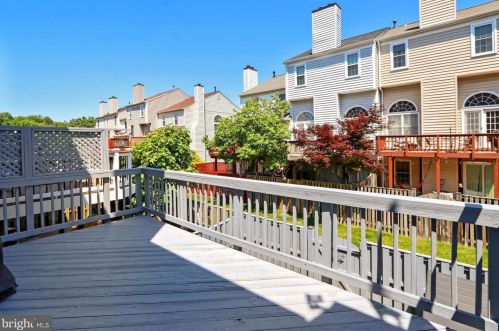 5324 Buxton Ct, Alexandria VA 22315-4761 exterior