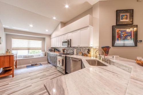 10006 Bridgeton Dr, Tampa FL  33626-1840 exterior