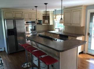 61 Gourley Rd, Springfield MA  01129-2005 exterior