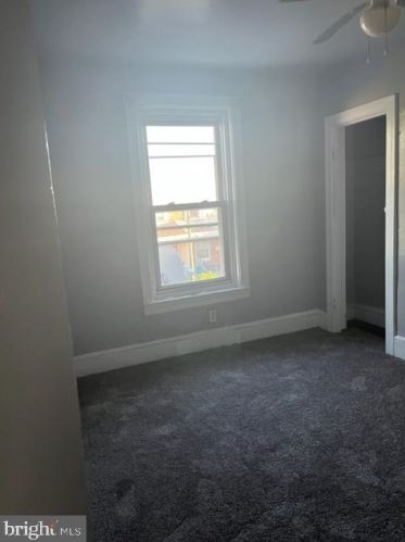 227 10 St, Darby PA 19023-1707 exterior