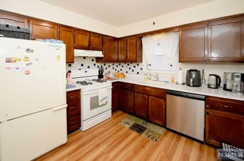 55 Rock Rd, Paterson NJ  07506-1568 exterior