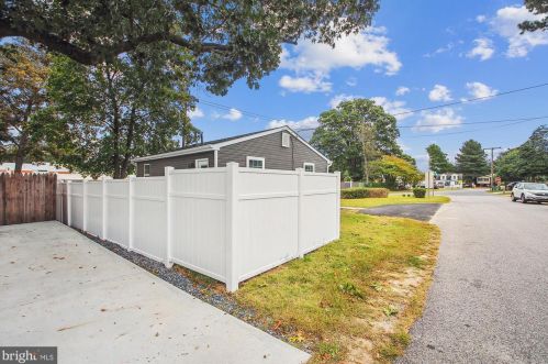 107 5th Ave, Glen Burnie MD 21061-3607 exterior