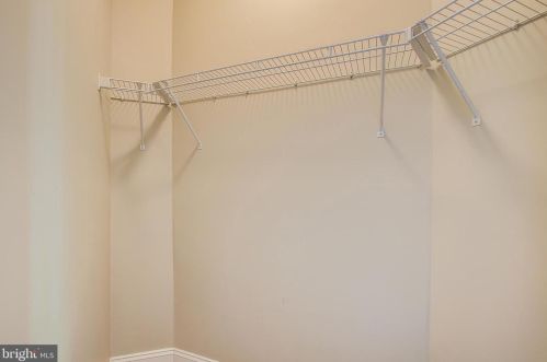 701 Fallsgrove Dr, Rockville MD 20850-8703 exterior