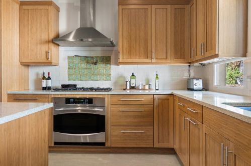 2106 14 St, Austin TX 78702-1304 exterior