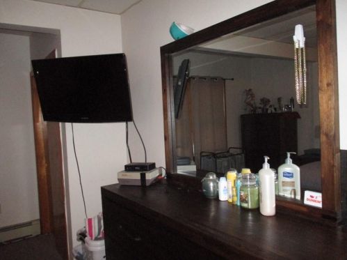 14 Campbell Ave, Providence RI 02904-3647 exterior