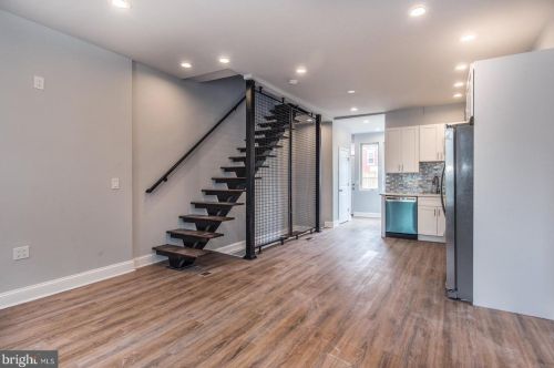 2037 Lawrence St, Philadelphia PA 19120-1828 exterior