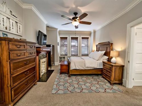 606 Bower Hill Rd, Pittsburgh PA 15243-1508 exterior