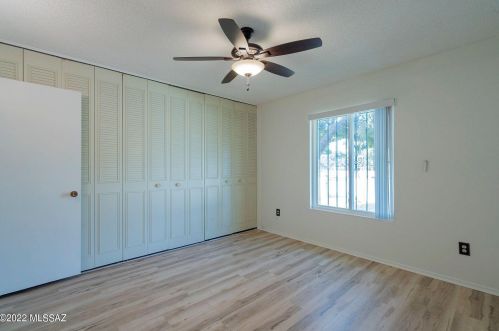 5716 Grant Rd, Tucson AZ 85712-2341 exterior