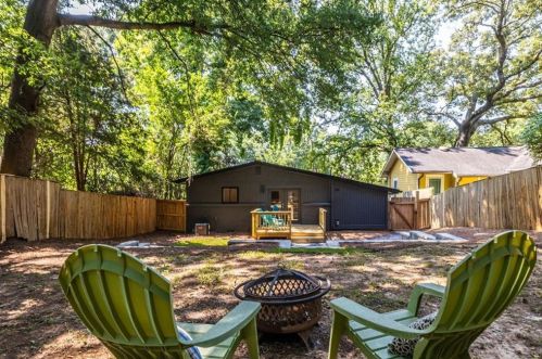 1631 Carroll Dr, Atlanta GA 30318-3663 exterior