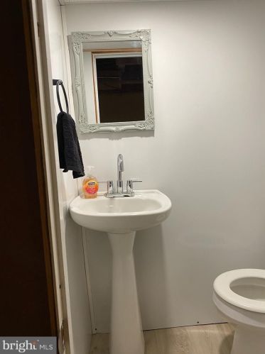 5531 Addison St, Philadelphia PA 19143-1107 exterior