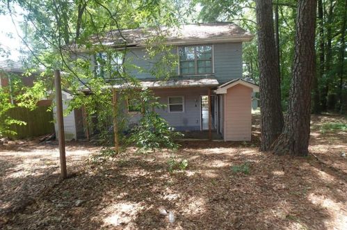 6676 Chupp Rd, Lithonia GA 30058-7652 exterior