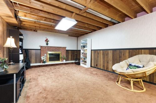 127 Melody Ave, Kalamazoo MI 49002-6219 exterior