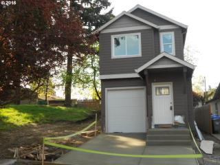 11816 Pine St, Portland, OR 97216-3752
