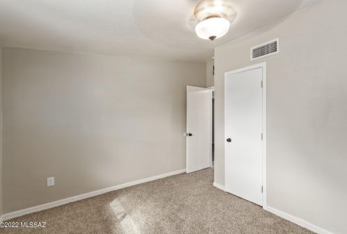 1931 Lester St, Tucson AZ 85745-1947 exterior