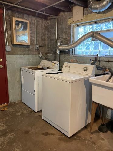 8415 Seeley Ave, Chicago IL 60645-5104 exterior