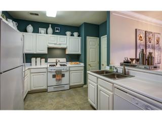 2800 Pontiac Ct, Aurora IL  60502-9099 exterior