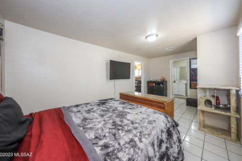 509 Holladay Dr, Tucson AZ  85706-3265 exterior