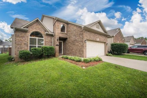 325 Princess Arch Ln, Lexington KY  40511-8626 exterior