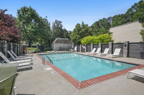 41 Forrest Pl, Atlanta GA 30328-4871 exterior