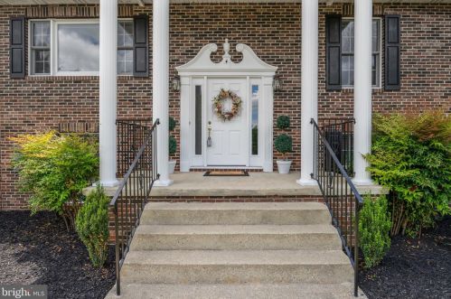 801 White Marsh Ct, Huntingtown MD 20639-2802 exterior