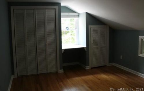 22 Linden Rd, Ridgefield CT 06877-3216 exterior