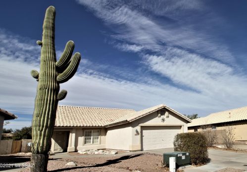 9181 Palm Brook Dr, Tucson, AZ 85743-8930