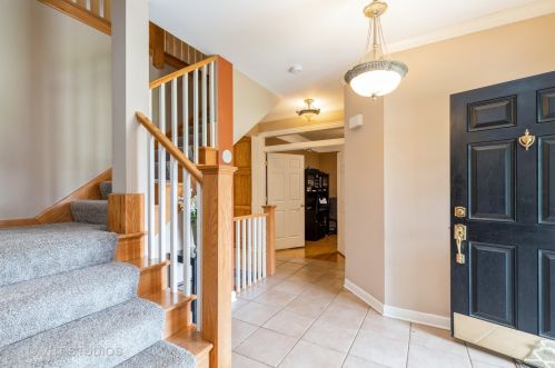 864 Hickman Ln, Bull Valley IL 60098-3027 exterior