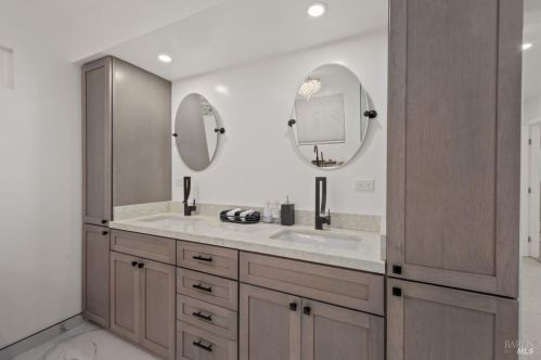 763 Bay Rd, Mill Valley CA 94941-3914 exterior