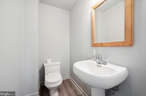 434 Ave, Media PA 19063-4015 exterior