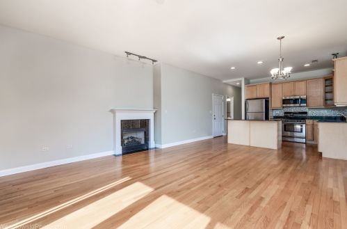 6113 Kimbark Ave, Chicago, IL 60637-3046