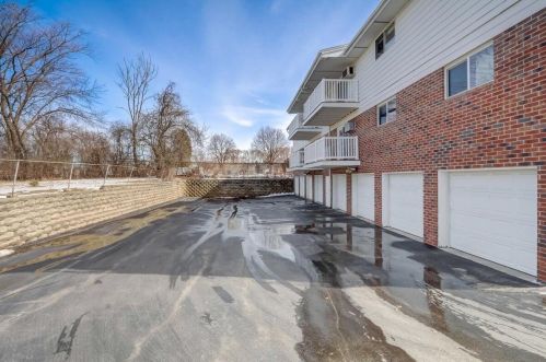 9600 Beloit Rd, Milwaukee WI  53227-4368 exterior