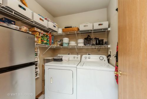 7515 Hickory Grv, Bull Valley IL 60097-8698 exterior