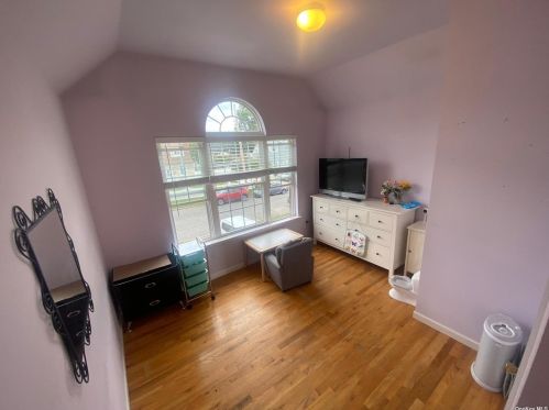 470 Irving St, Central Islip NY 11722-3718 exterior